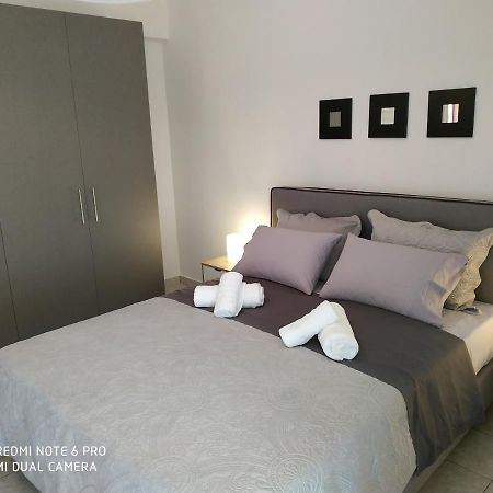Cosi Apartment Paralia Dionisiou Zewnętrze zdjęcie